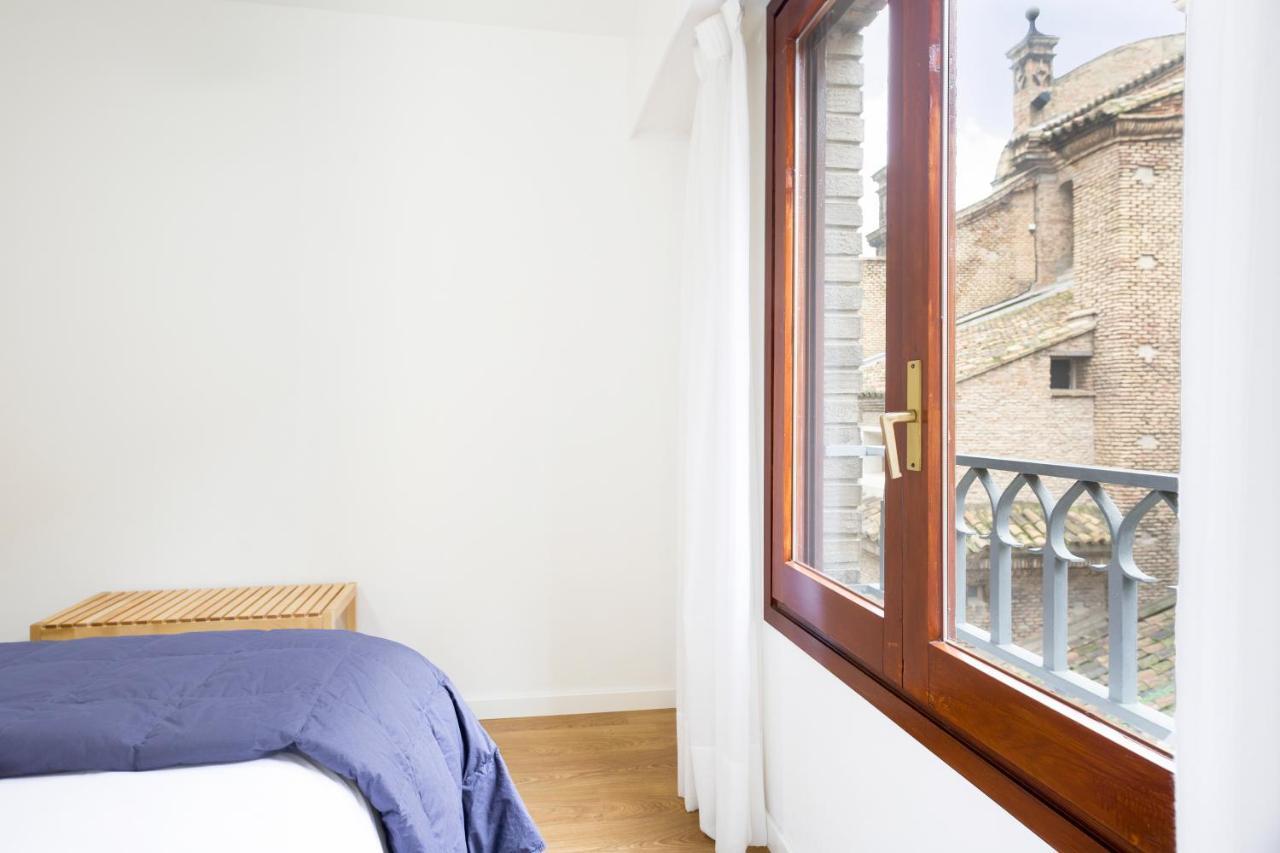 Apartamento con vistas en centro histórico Saragoça Exterior foto